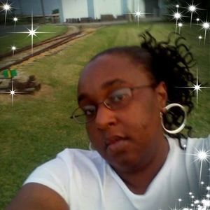 Meet your Posher, Damika